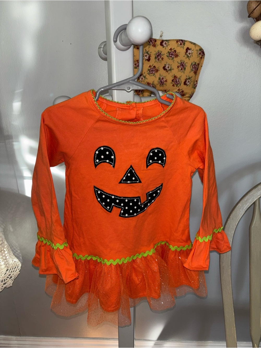 Goodlads Sz 4T. Pumpkin patch day